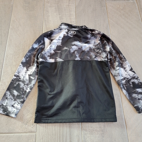 5 pcs Under Armour jackets/hoodie - Picture 16 of 16